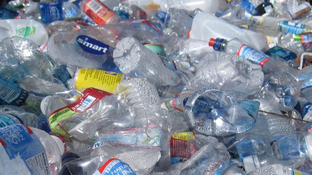 Olahan Sampah Botol Plastik