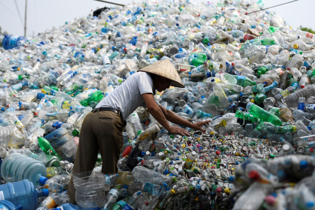 cara bijak hadapi sampah plastik