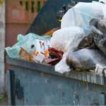 bahaya tumpukan sampah plastik
