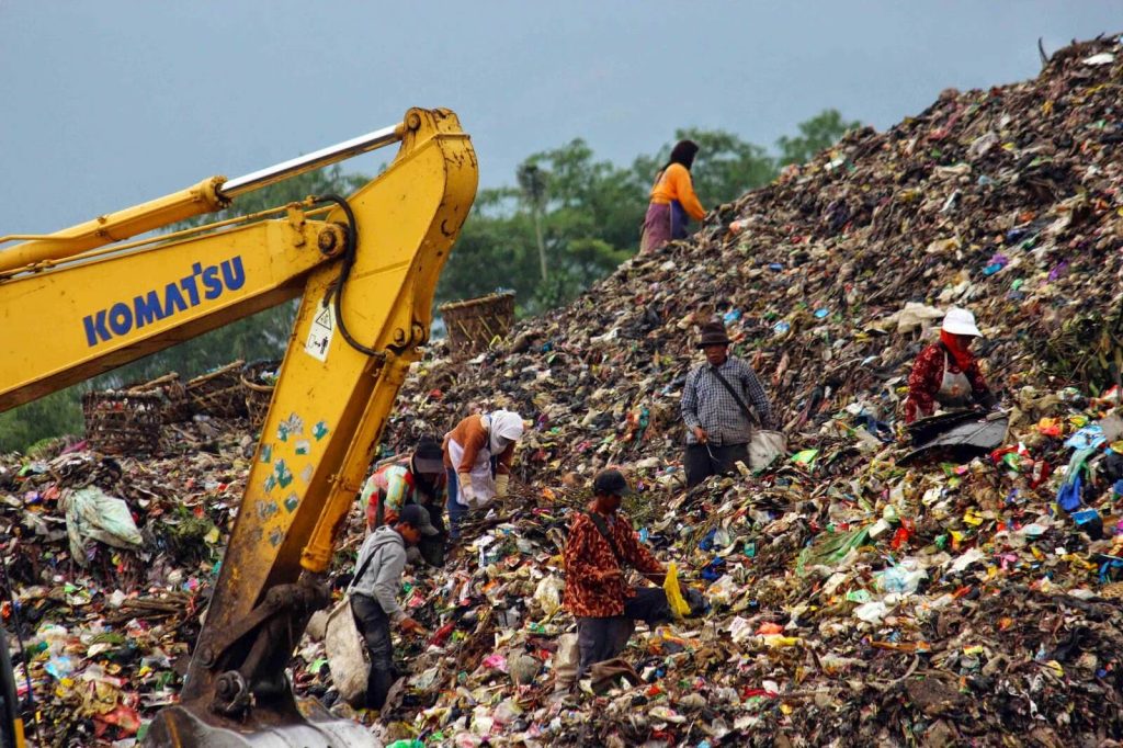 faktor sistem pengumpulan sampah buruk